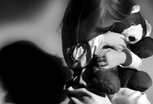 Desembargadora solta ex-deputado suspeito de estuprar filha, diz defesa