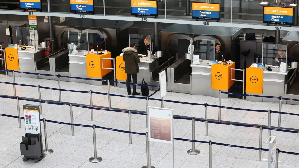 Drones paralisam aeroporto de Munique por mais de nove horas