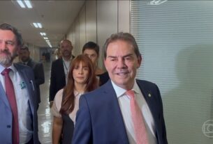 É #FAKE que vídeo mostre Paulinho da Força discutindo com mulher por causa da isenção do IR de até R$ 5 mil; cena ocorreu em 2016