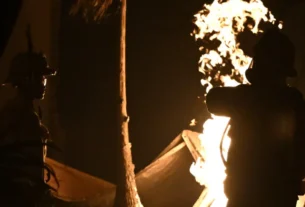 Fábrica explode nos EUA, e autoridades falam em mortos e ao menos 19 desaparecidos