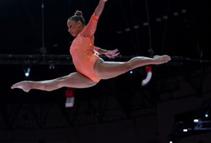 Flávia Saraiva vai à final da trave no Mundial de Ginástica Artística