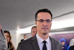 Foto mostra Deltan Dallagnol machucado após queda de bicicleta, não agressão