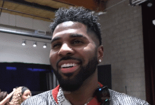 Jason Derulo diz que está adotando o streaming, executa o Flash Mob na rua