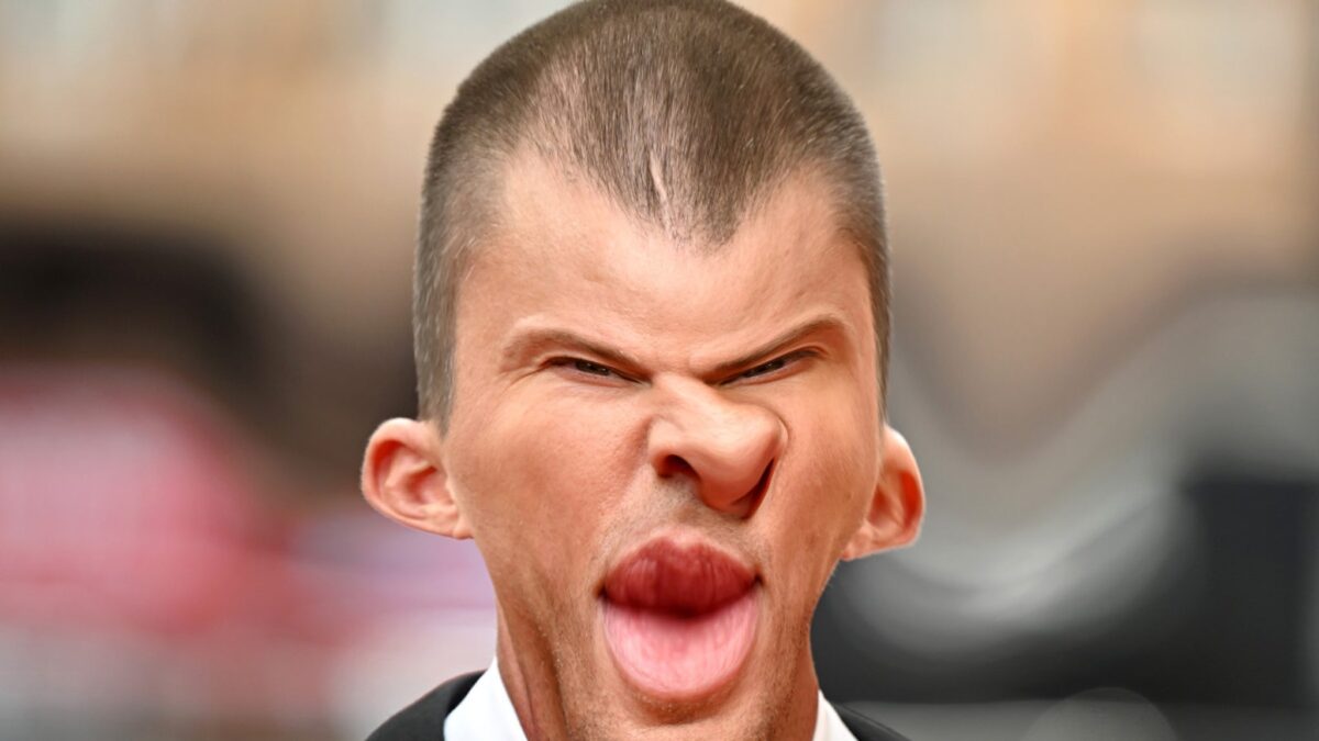 Levante o 'telhado' e adivinhe a estrela mexida!