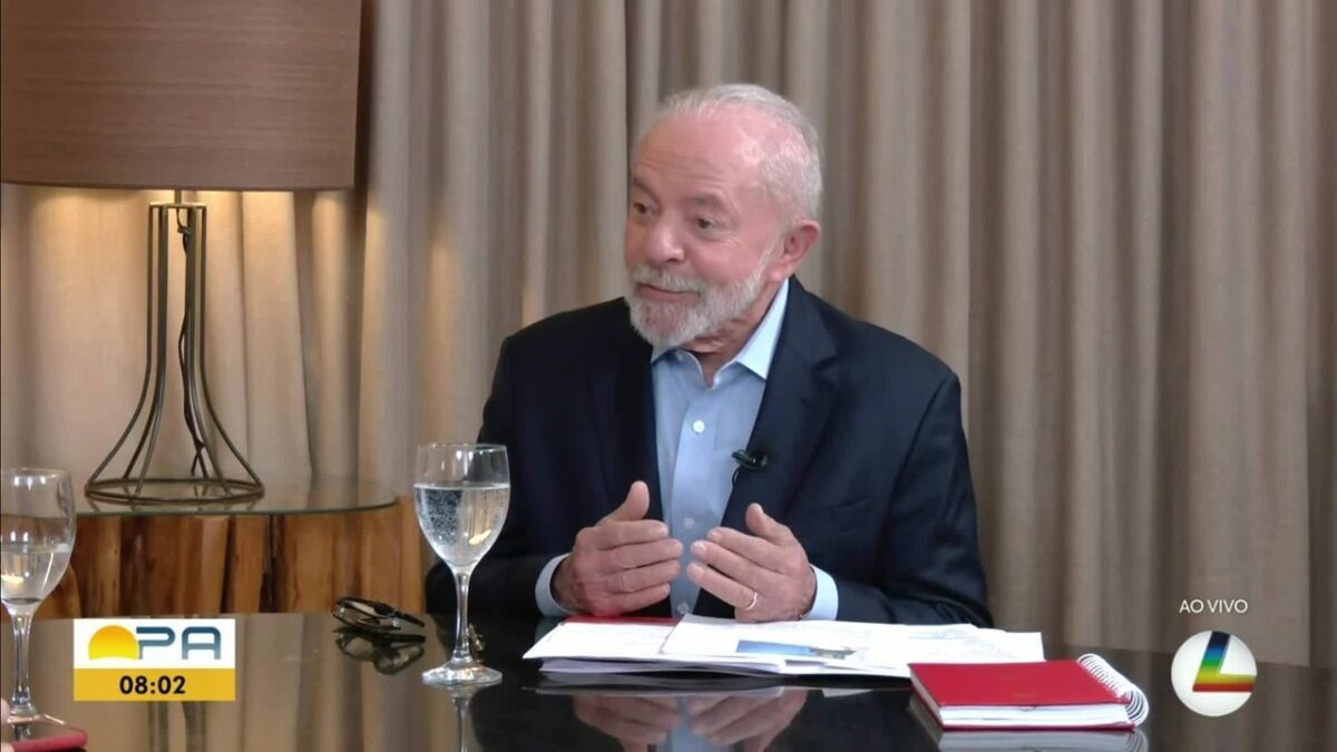 Lula relata problema em avião da FAB antes de decolagem: 'Tivemos que descer, com medo que pegasse fogo'