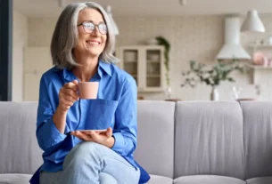 Mais de 60 anos? Esta bebida barata pode ajudar a proteger o seu cérebro