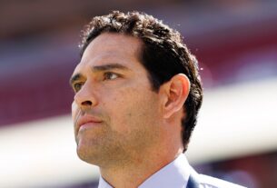 Mark Sanchez preso após esfaquear em Indianapolis