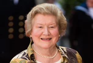 Morre Patricia Routledge, Estrela de Keeping Up Apareces, AOS 96 ANOS
