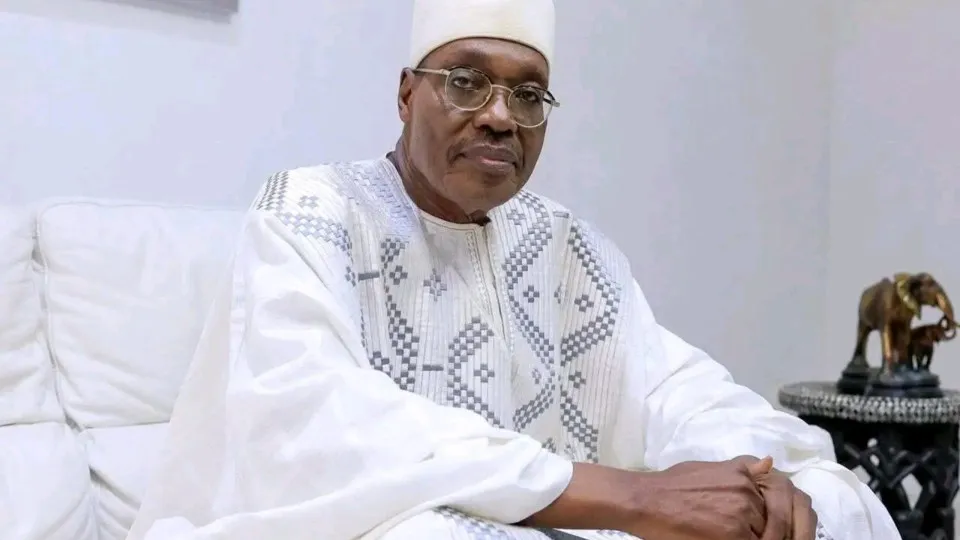 Opositor declara vitória em Camarões e insta ditador a reconhecer derrota