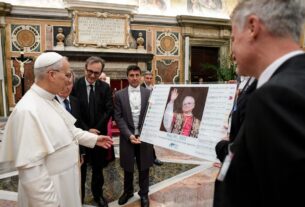 Papa: jornalismo não é crime, a informação livre sustenta a sociedade