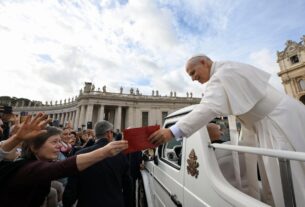 Papa: mesmo que não tenhamos todas as respostas, temos Jesus!