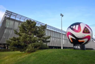 Sorteio raro e 'preços exorbitantes' afastam brasileiros da Copa-2026