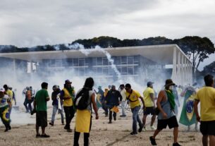 STF nega primeiros pedidos de revisão criminal de condenados no 8 de janeiro