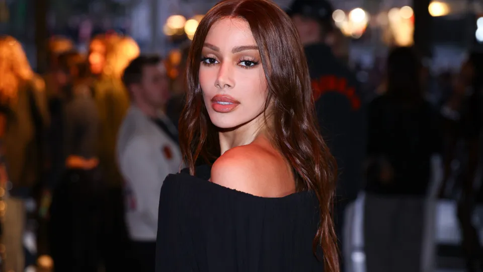 Truques de beleza mais estranhos das famosas: Tem até quem use sangue!