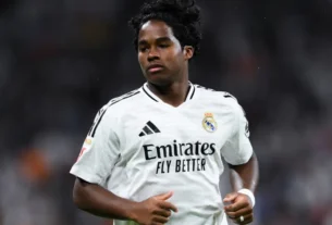 Xabi Alonso pede calma com Endrick, que não joga desde maio