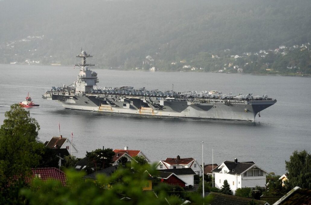 Aumenta a tensão entre EUA e Venezuela. O porta-aviões Ford está no Caribe