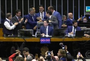 Comissão do Senado adia análise de isenção do IR para até R$ 5 mil