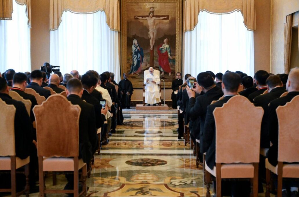 Leão XIV: promover a participação do Povo de Deus e uma liturgia digna