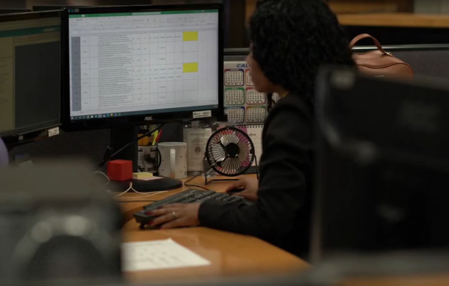 Mulheres ganham 21% menos que homens no Brasil, diz governo