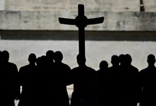 O serviço e o sofrimento dos pastores pelo seguimento ao Senhor Jesus segundo Santo Agostinho.