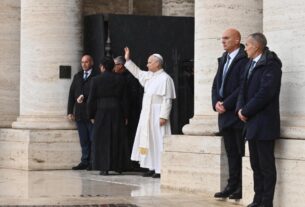 Os bispos e o povo em caminho com Leão em Assis: um “Papa de todos”