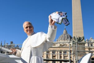 Papa se encontrará com artistas do cinema, de atores a diretores