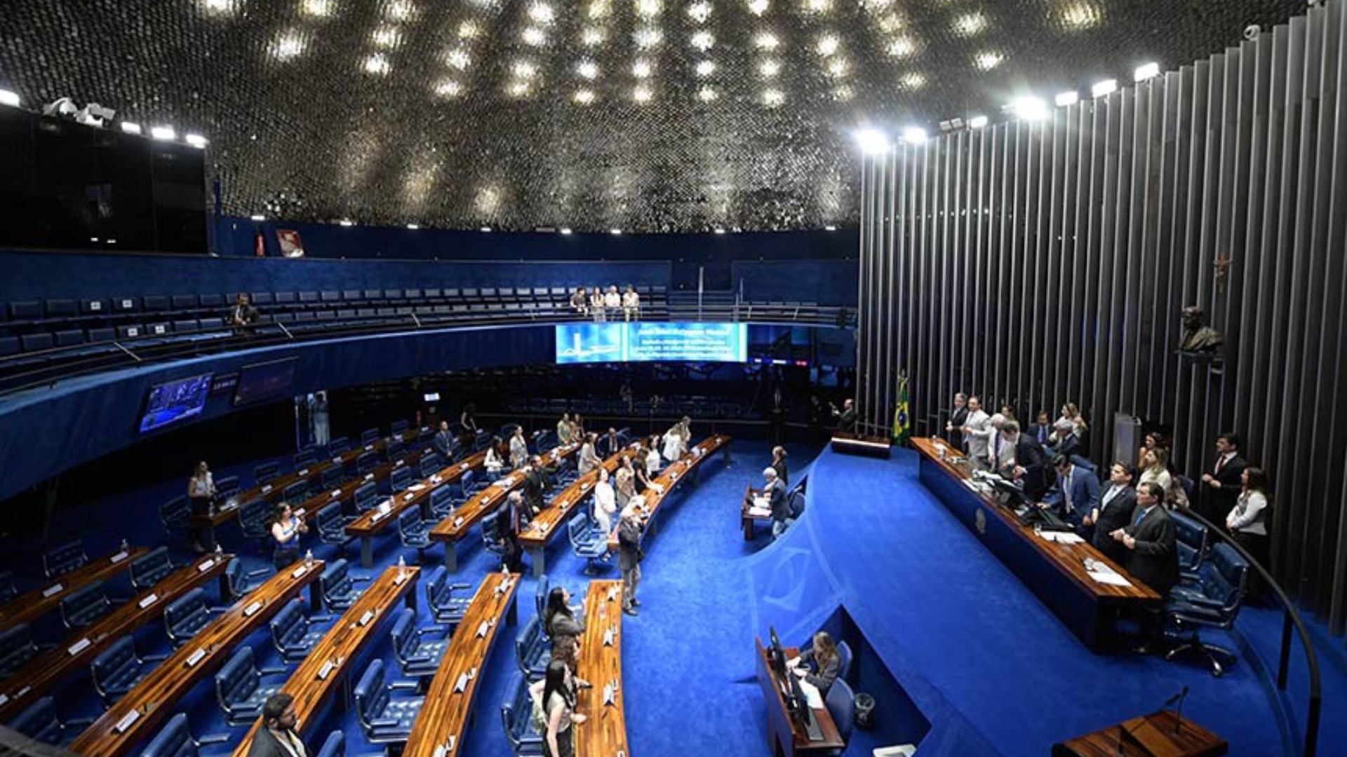 Senado aprova projeto que aumenta para 40 anos pena estupro de vulneráveis seguido de morte