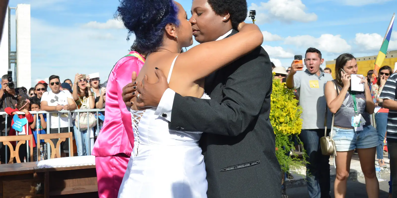 Casamento entre pessoas do mesmo sexo cresce 8,8% e atinge recorde