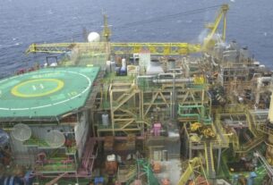Mesmo com vazamento sanado, plataforma da Petrobras segue sem produção