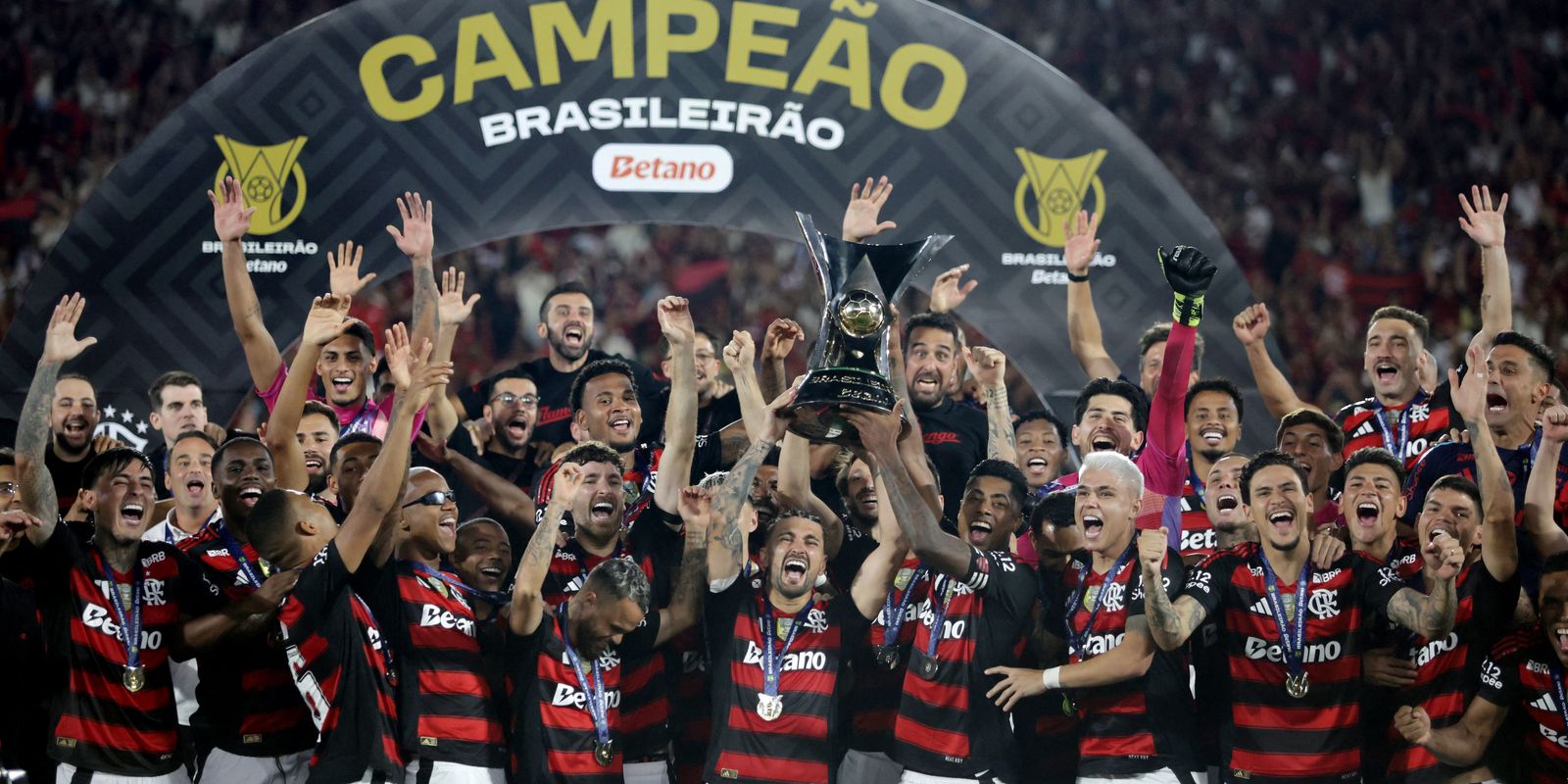 Ranking da CBF: Flamengo segue líder e Corinthians sobe para segundo