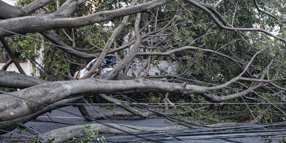Volta a chover em São Paulo e número de pessoas sem luz aumenta